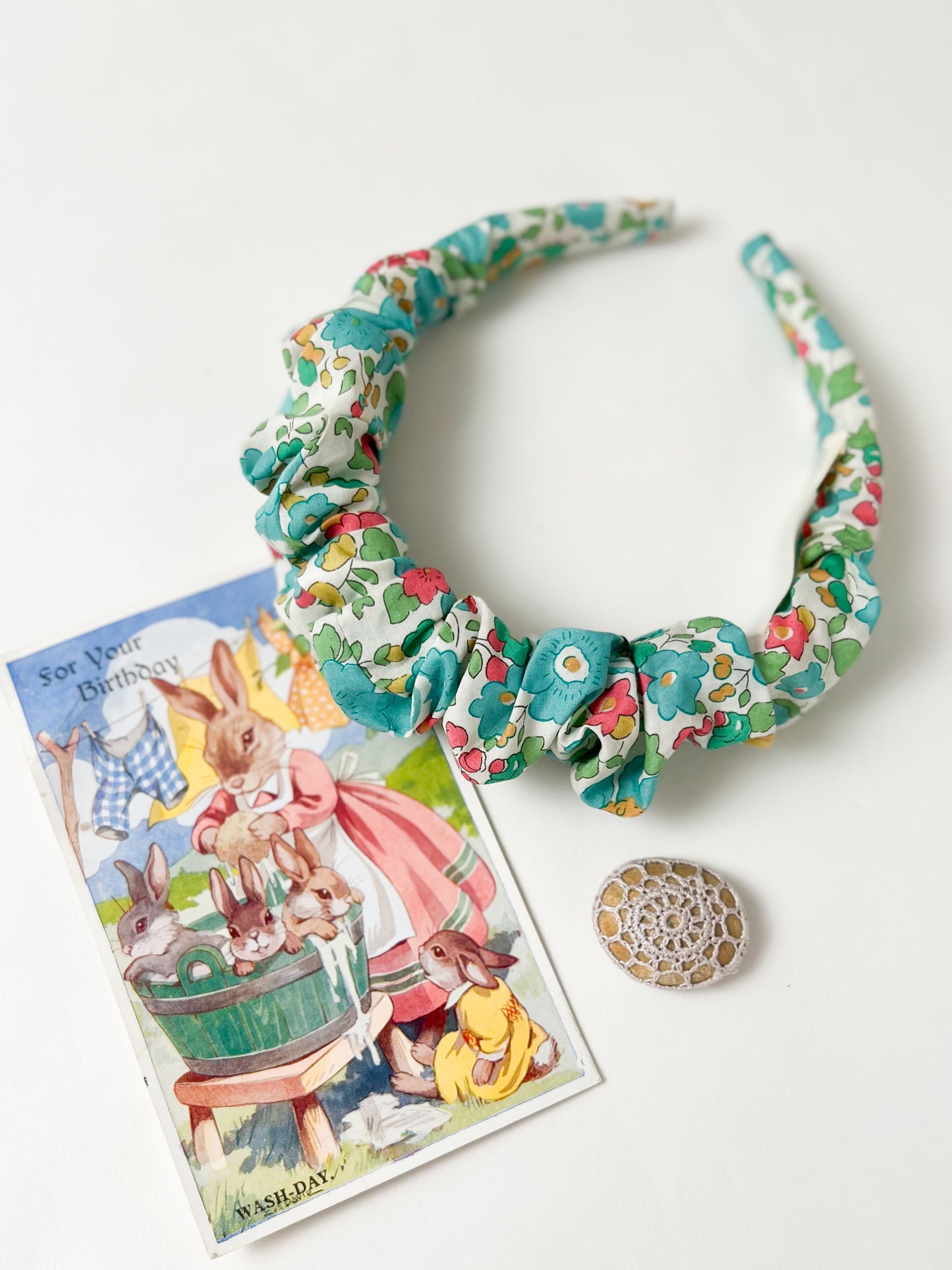 Ruffled Hairband in Betsy Green