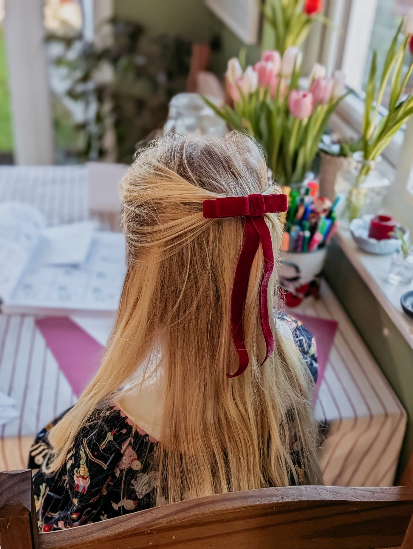 Velvet Hair Clip in Classic Red Small