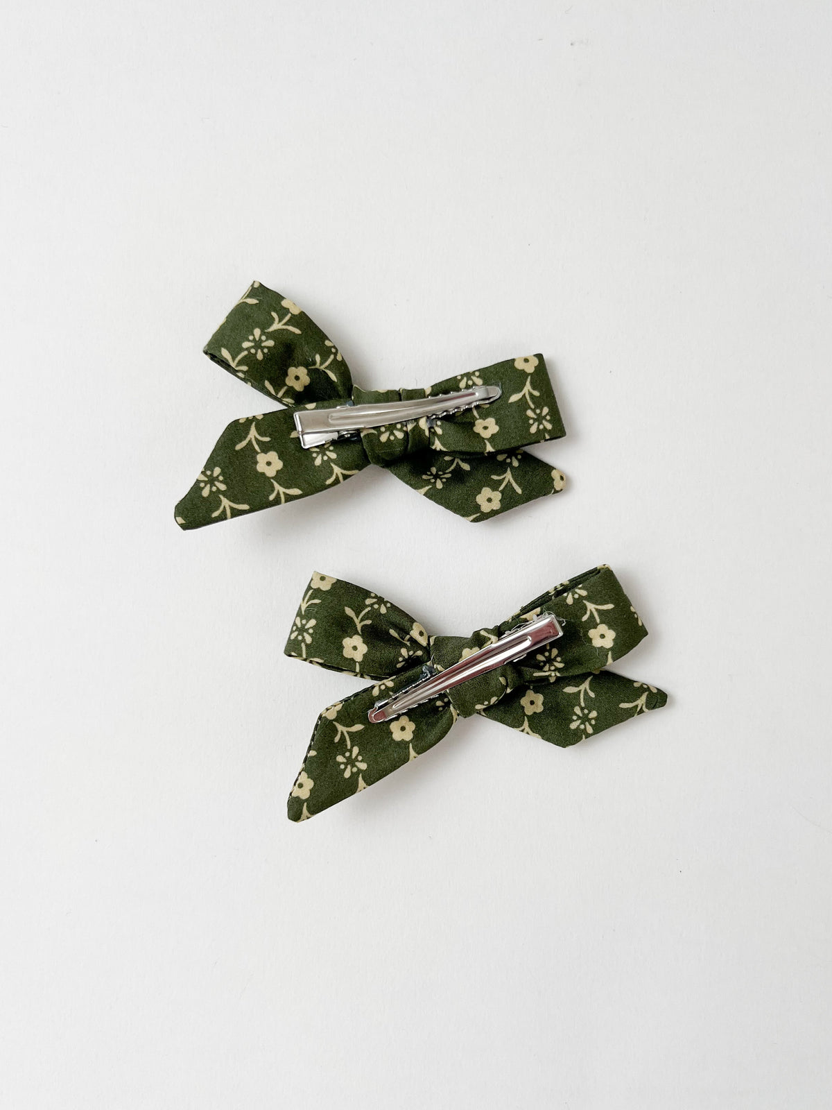Hair Bows in Needlework Green
