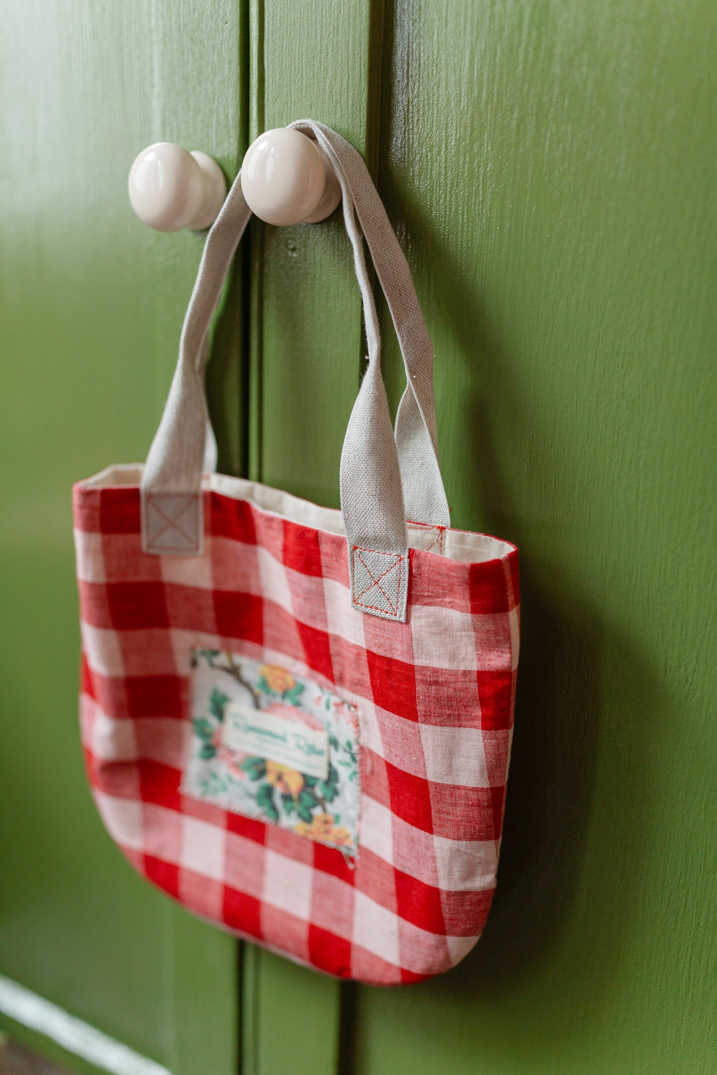 Child Bucket Bag in Cherry Red