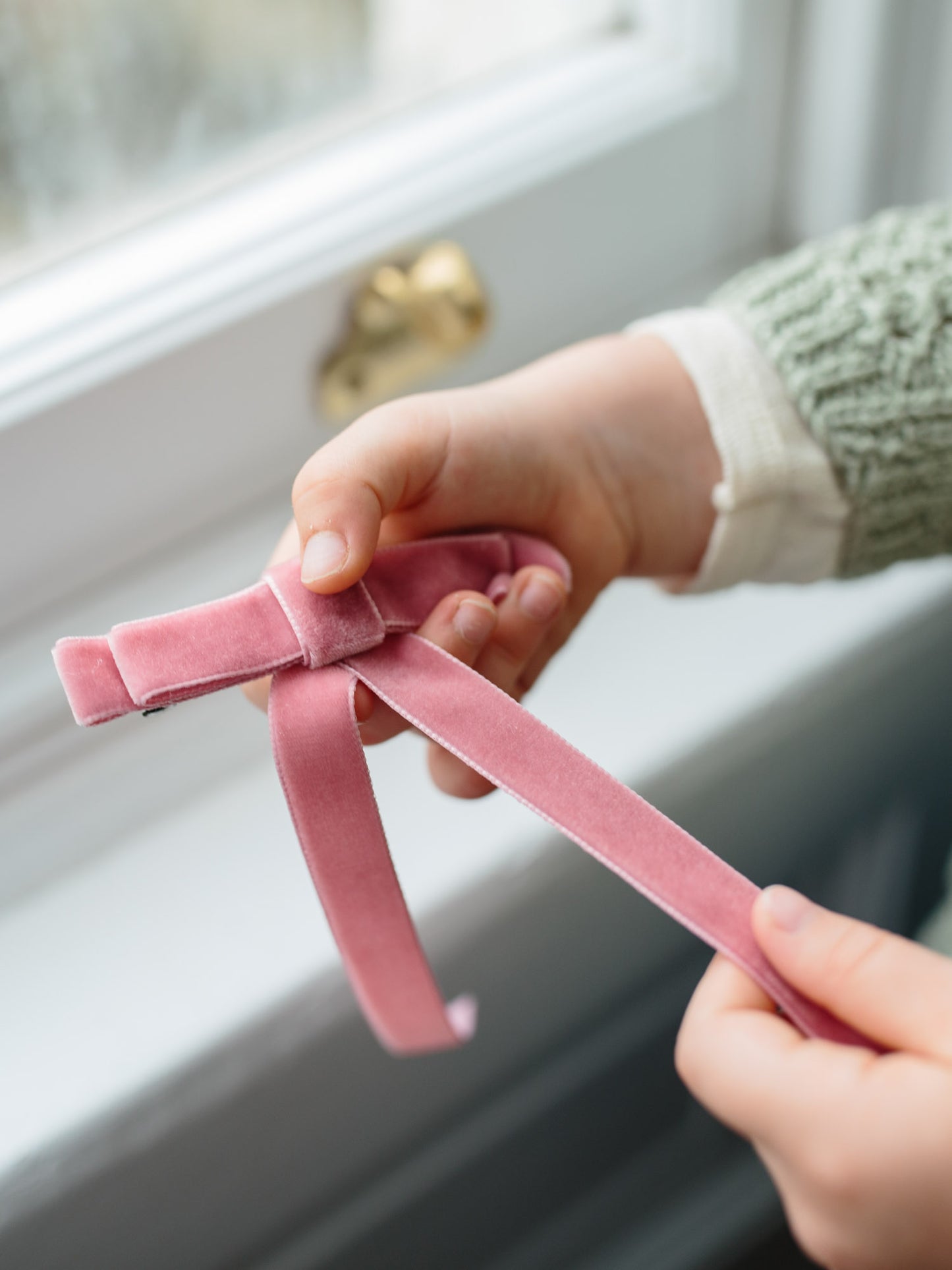 Velvet Hair Clip in Ballet Pink Small