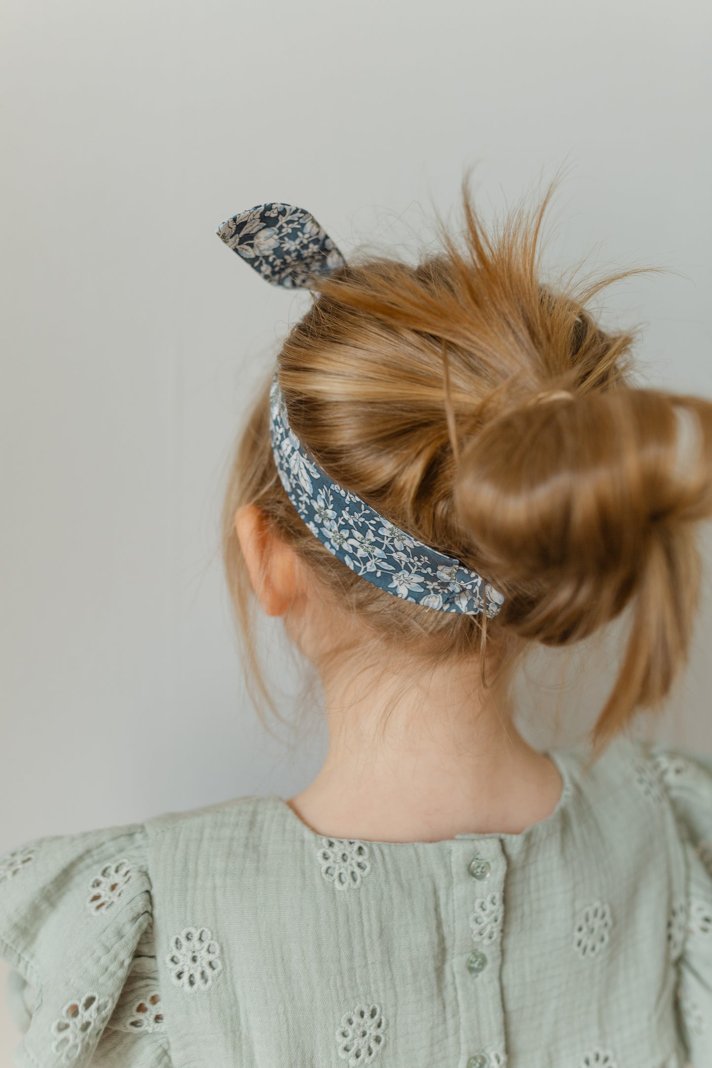 Retro Knot Headband Liberty Lizzy in Blue