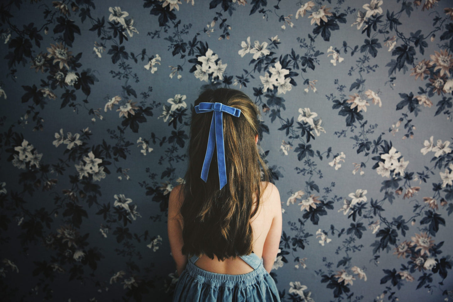 isla in blue clip