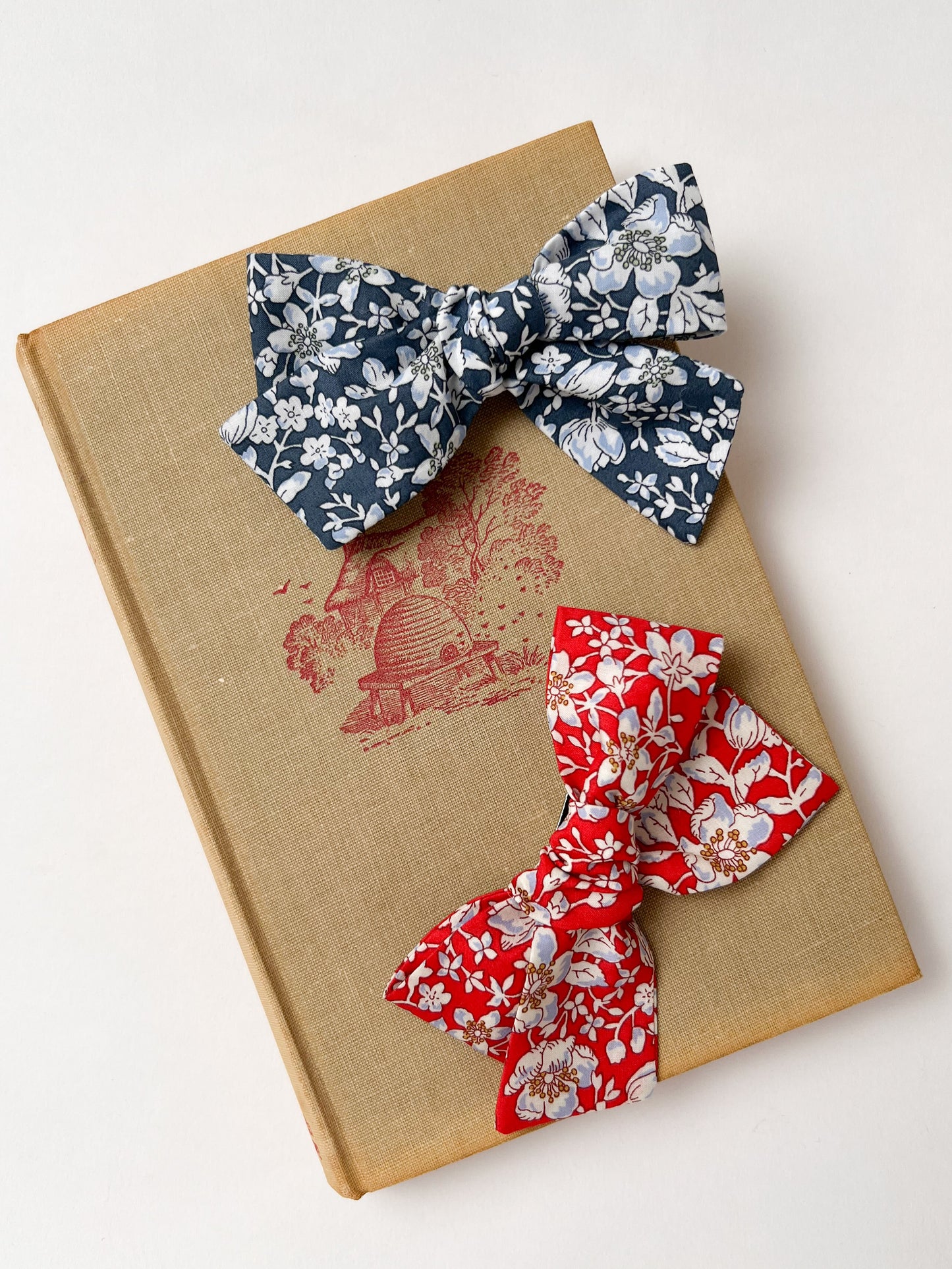 Pinwheel Hair Bow Liberty Lizzy in Blue