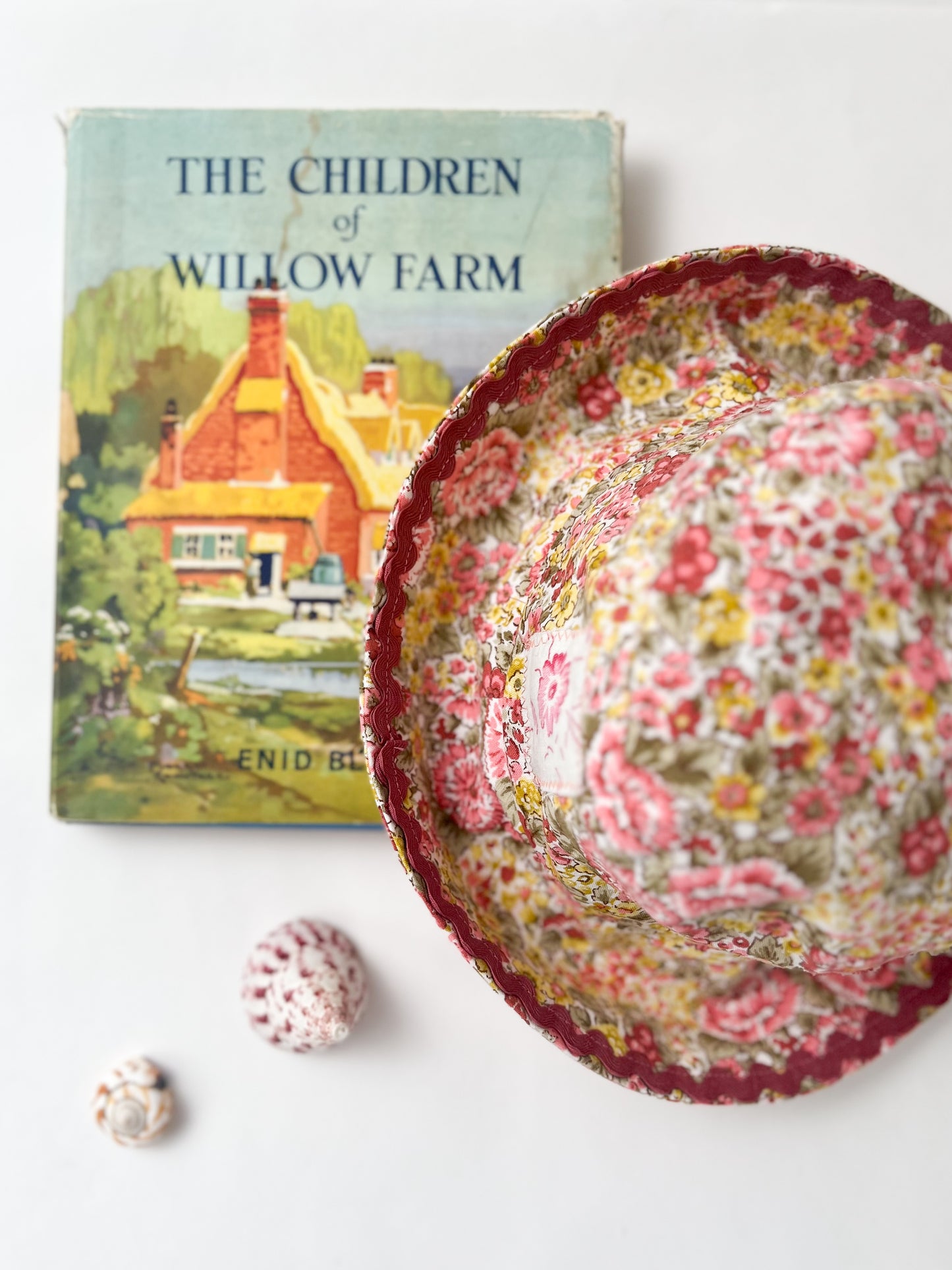 Vintage Floral Brimmed Hat