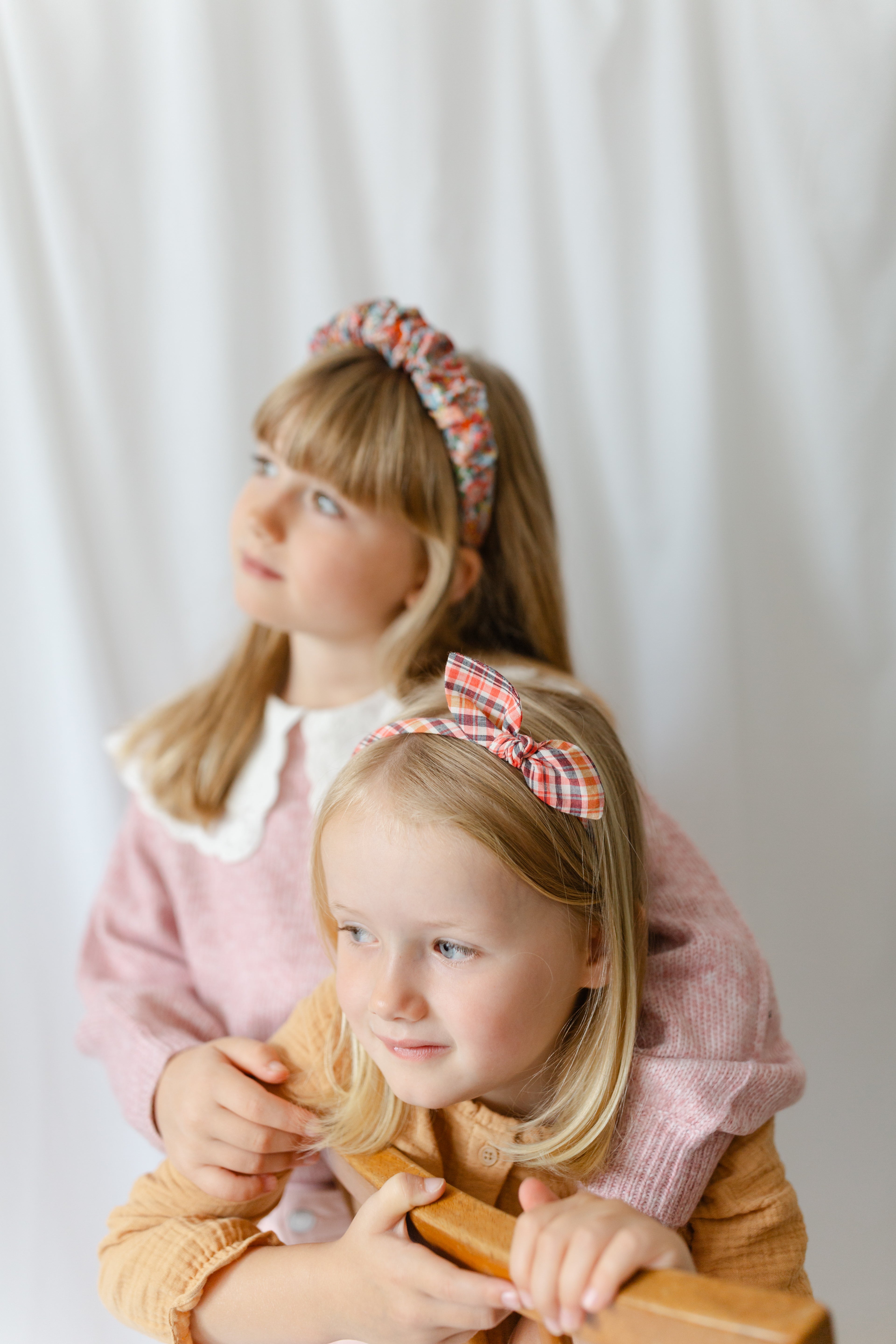 Alice Band Small Bow Crabapple Check – Runaround Retro