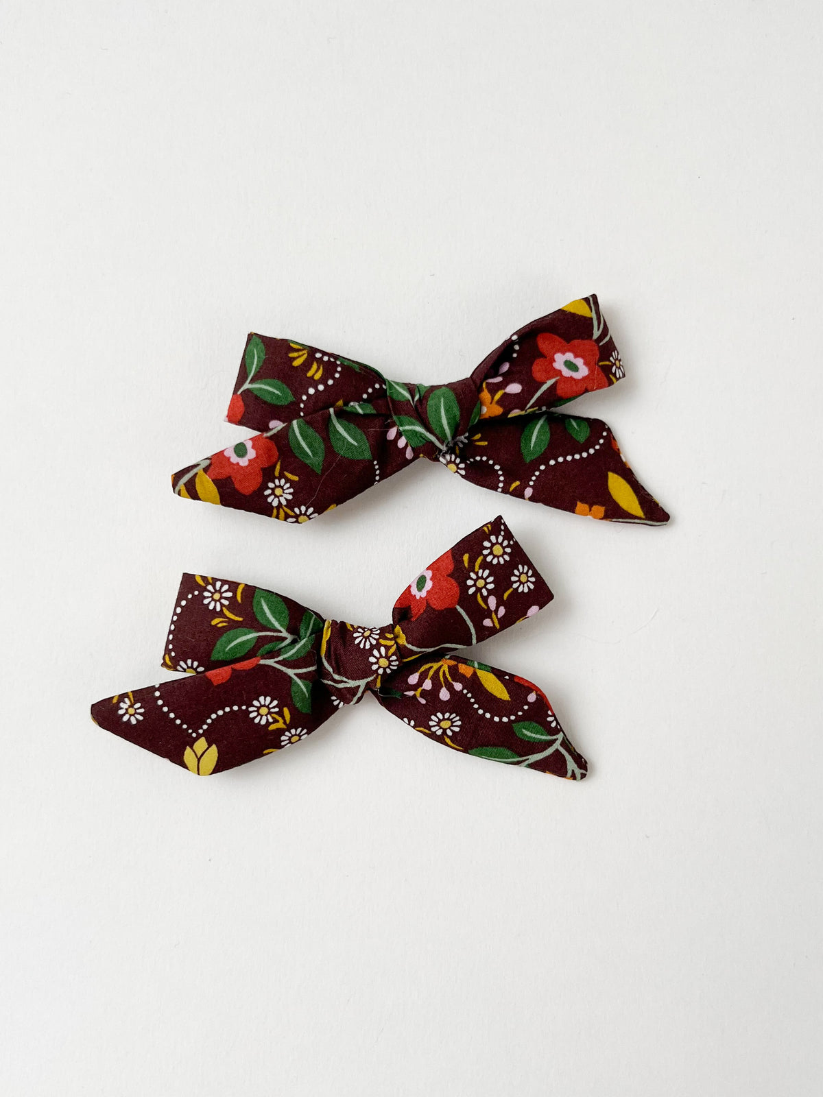 Hair Bows in Daisy Brown
