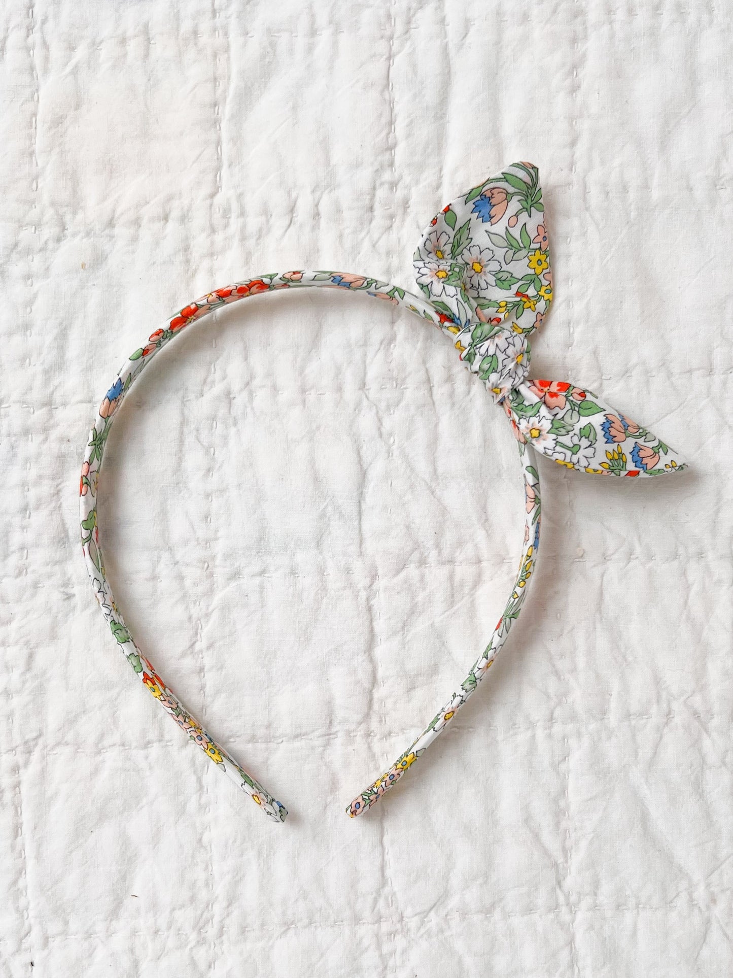 Side Bow Hairband in Liberty Nazanin