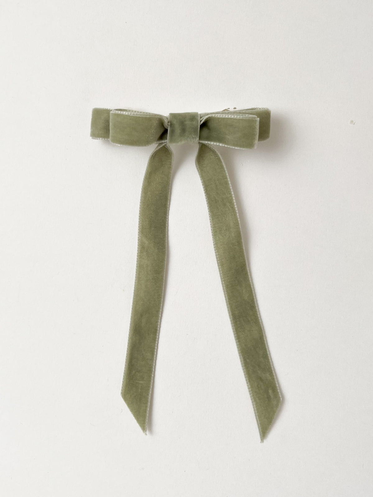Velvet Hair Bow Lichen